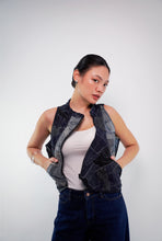 Load image into Gallery viewer, Ultra Yin & Yang Vest